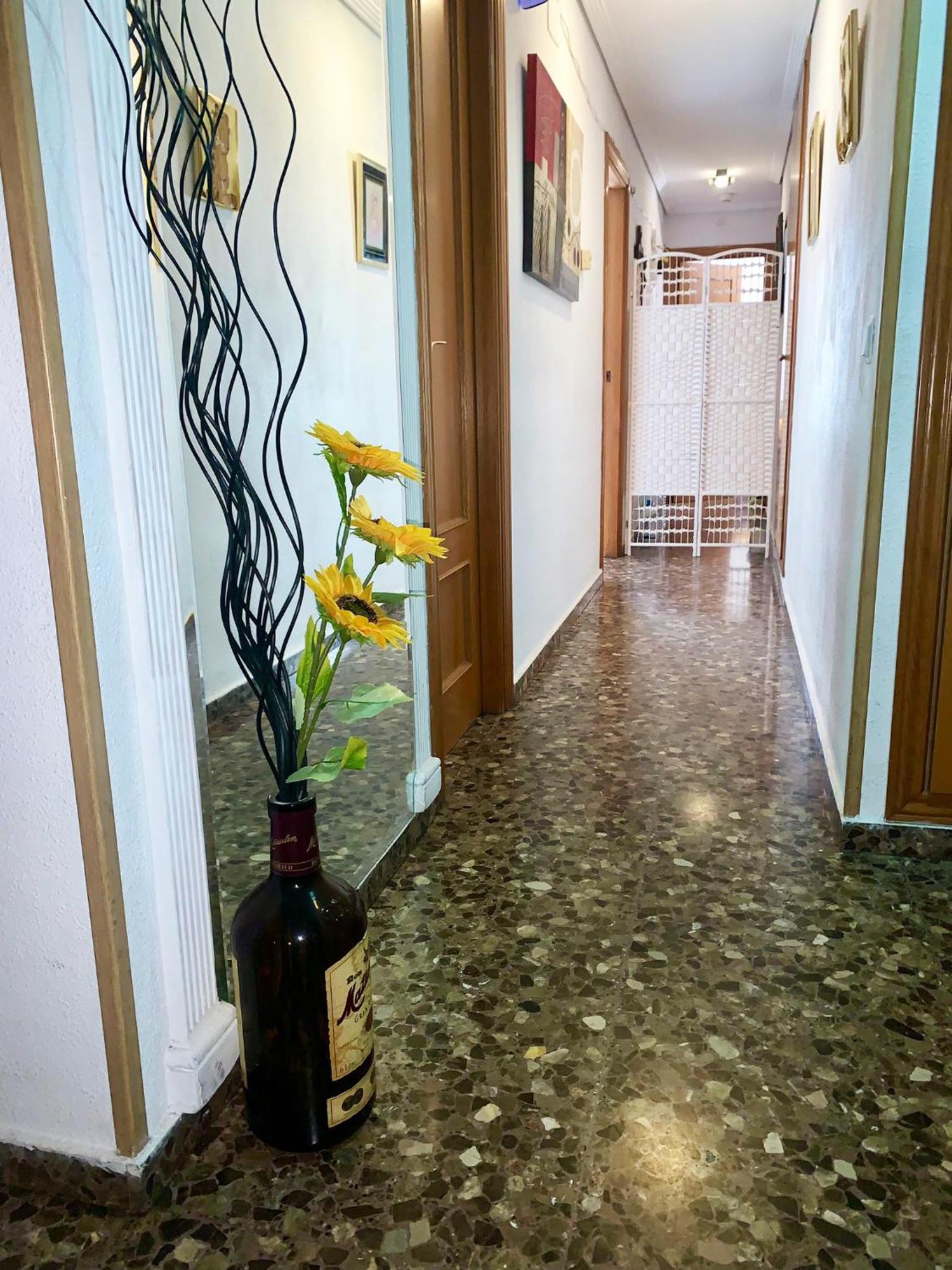 Apartamento Compartido Con Vista Al Puerto Valencia Daire Dış mekan fotoğraf